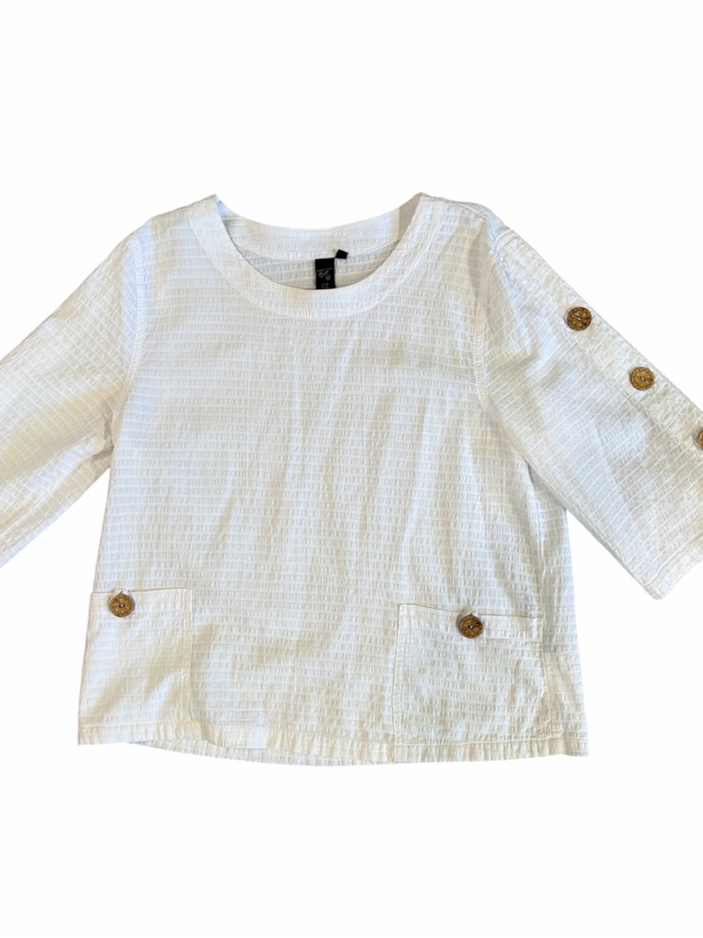 Classic‎ White Button-Accent poplin like Top